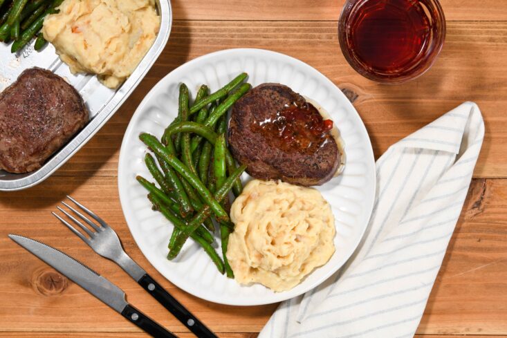 Jalapeño Jelly Glazed Steak with Green Beans and Mashed Potatoes
