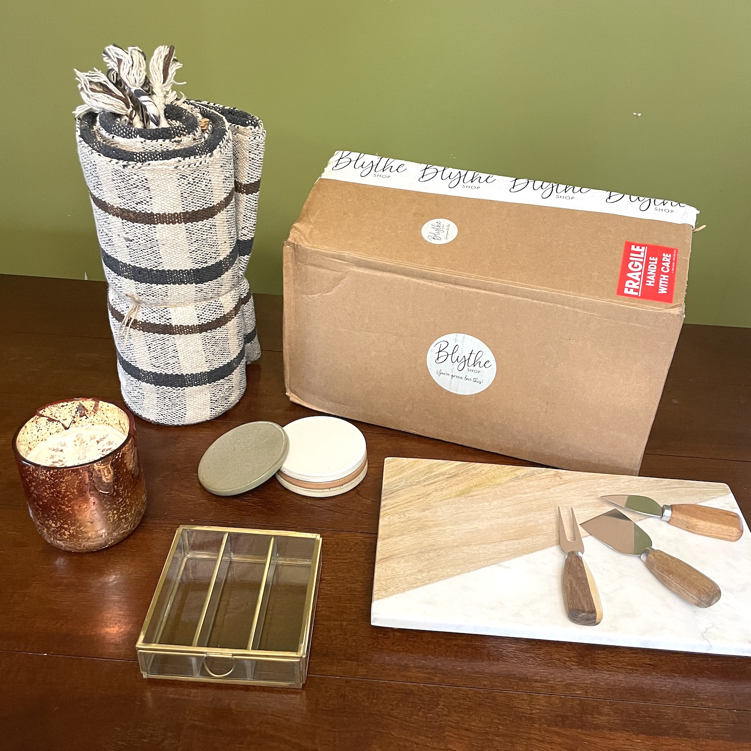 First Impressions: Blythe Interiors Bestie Decor Box Fall 2023 Review