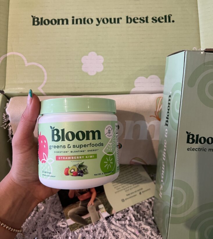 Bloom Greens Review 2023: Does It Really Help With Bloat & Energy?