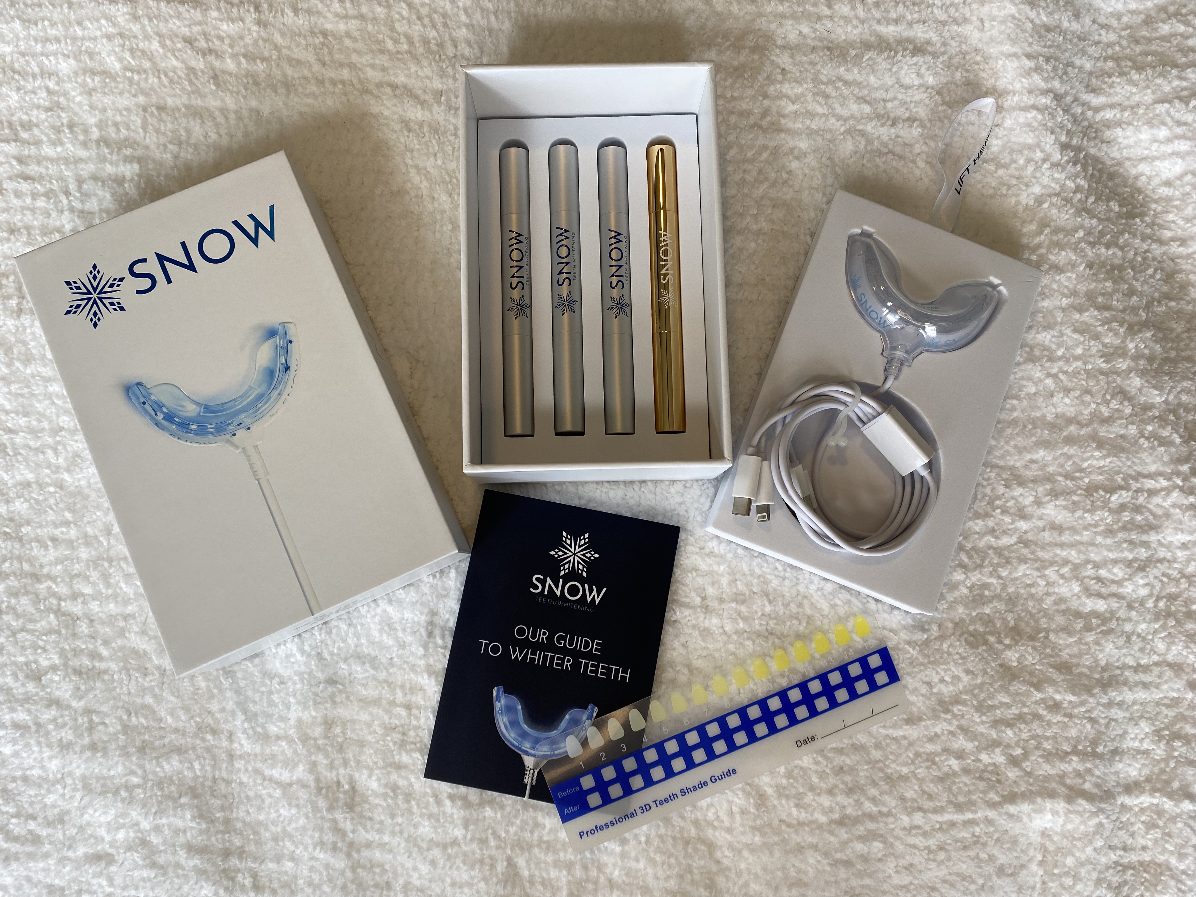 Gift Yourself a Whiter Smile with this Holiday Deal from SNOW