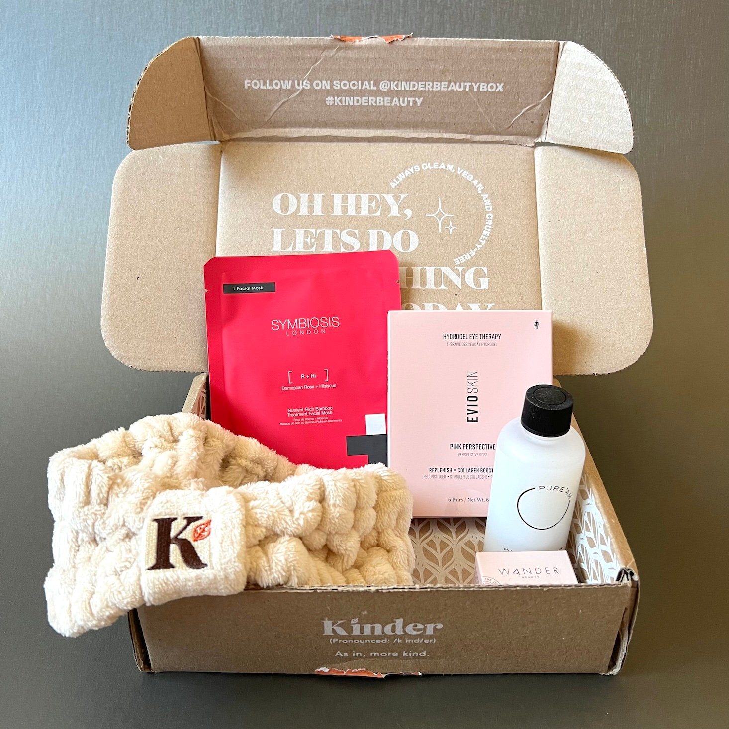 Kinder Beauty Box Review “The Calm Box” December 2023