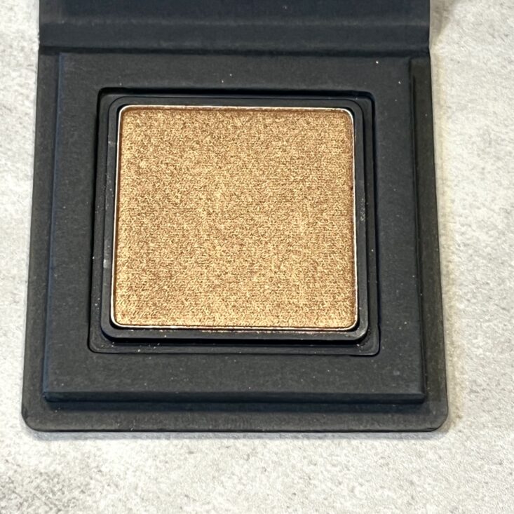 Closeup of Mob Beauty Highlighter for Cocotique February 2024