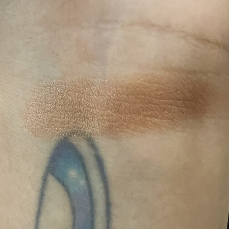 Swatch of Mob Beauty Highlighter for Cocotique February 2024