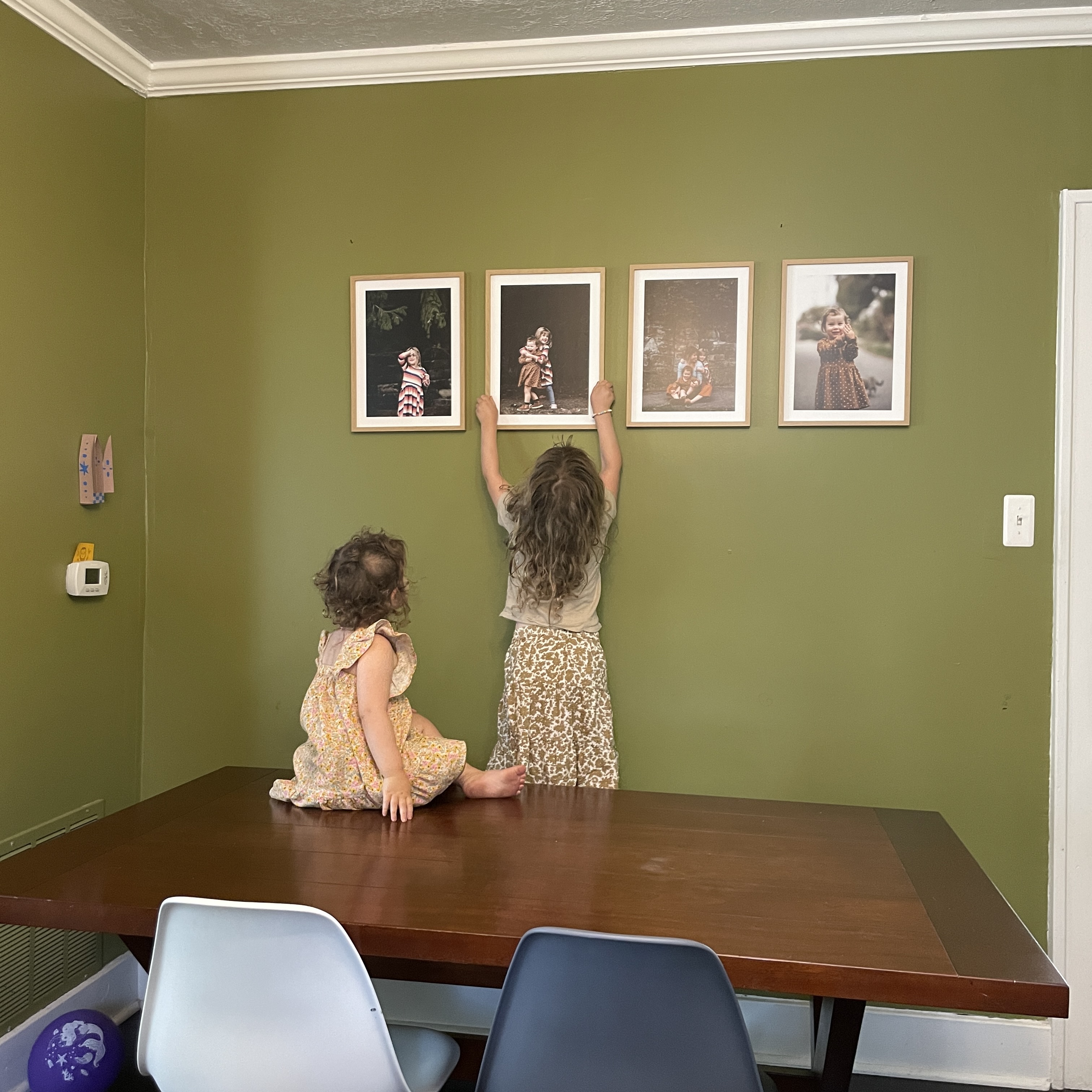 4 Reasons Mixtiles is the Easiest & Most Convenient Way to Decorate Your Walls