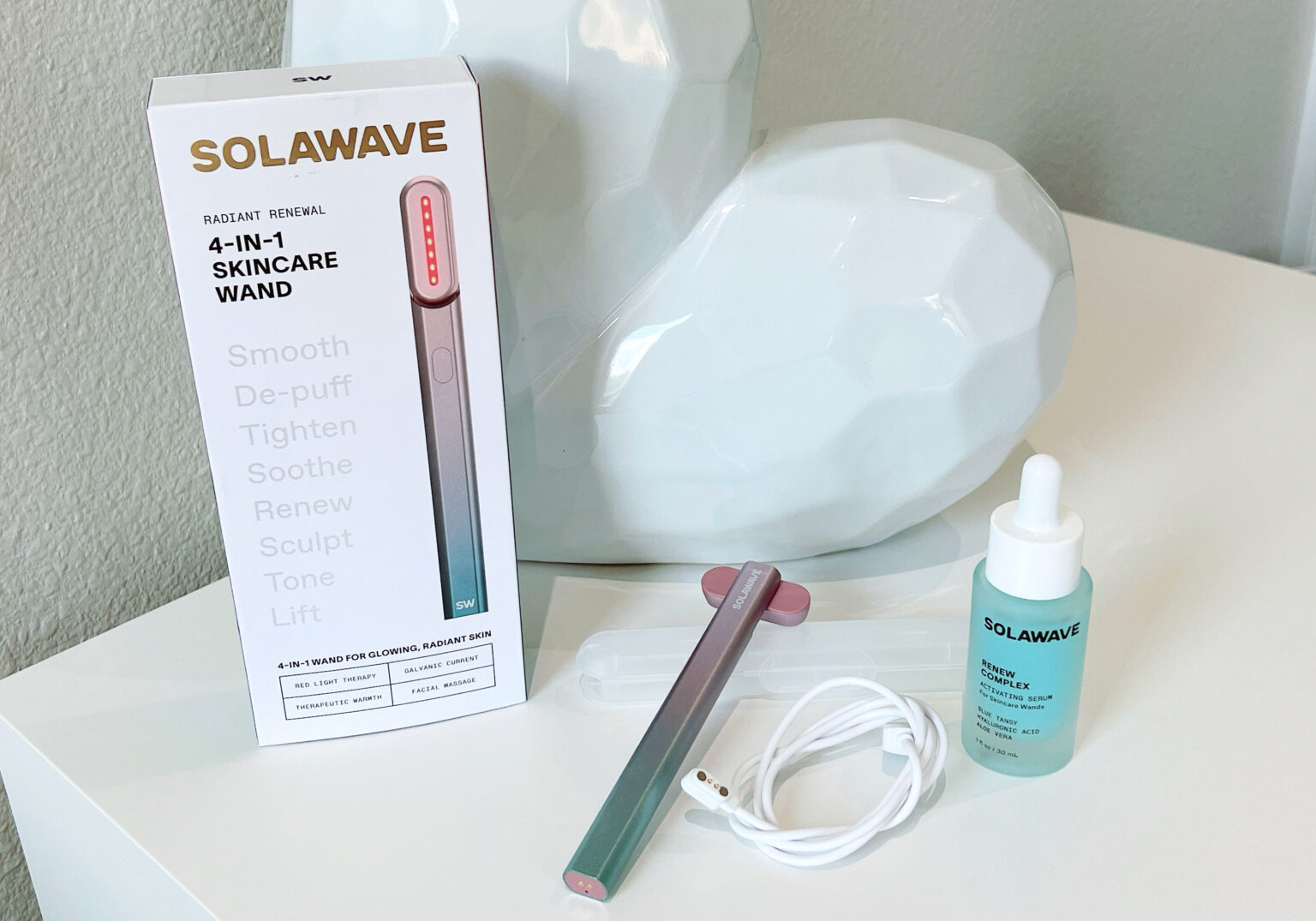 Is Red Light Therapy Legit? Here’s What 3 Dermatologists Said About Solawave