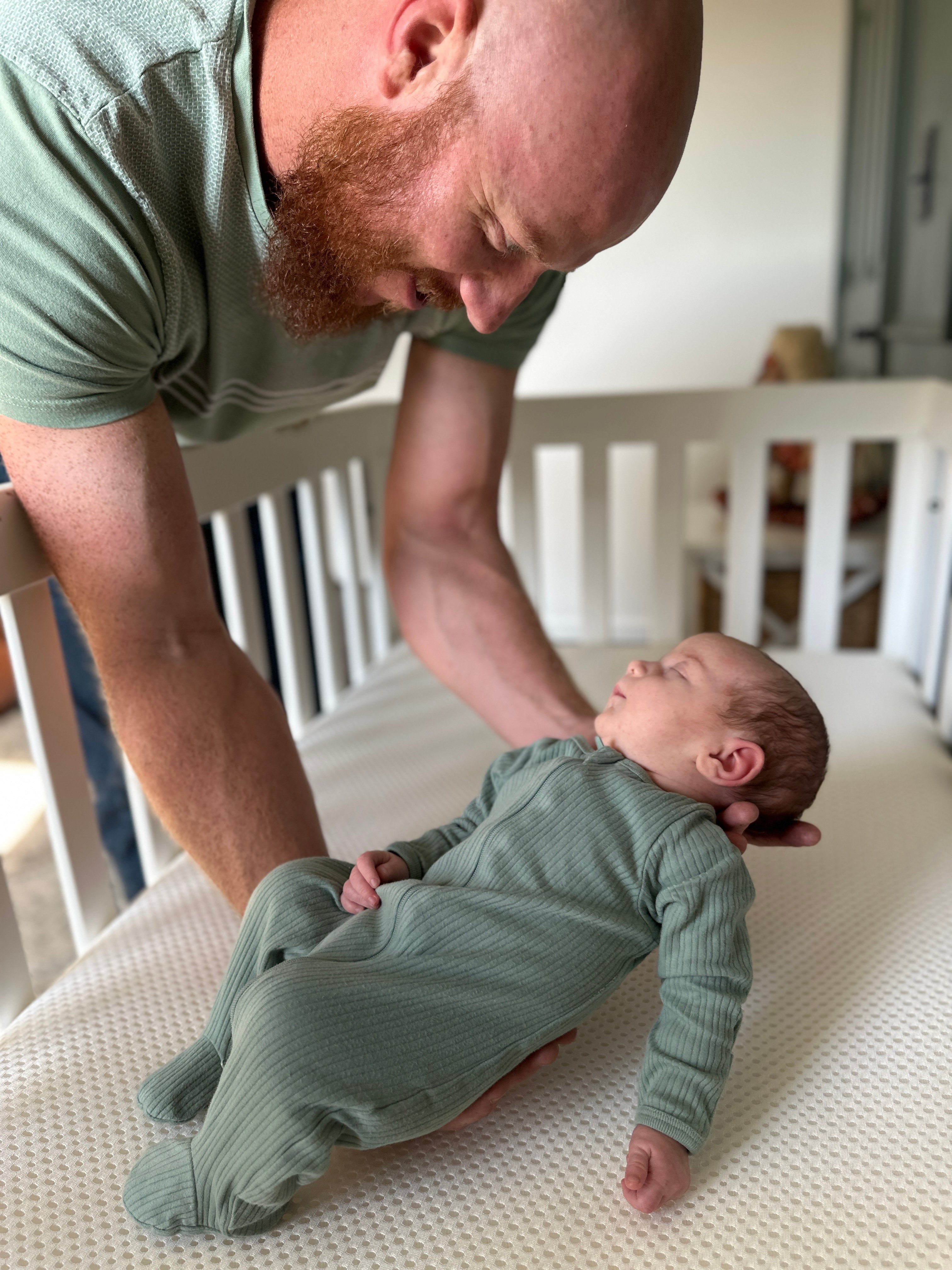 Newton vs. Graco: Which Crib Mattress Offers the Best Peace of Mind for Parents?