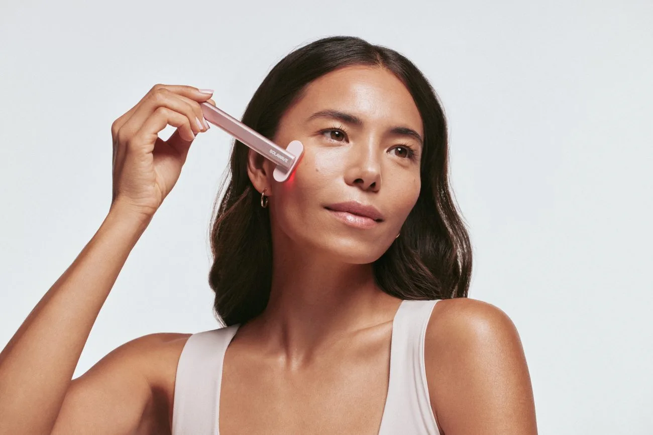 Solawave’s Hottest Deal of the Year—Buy One, Gift One Free Just in Time for the Holidays!