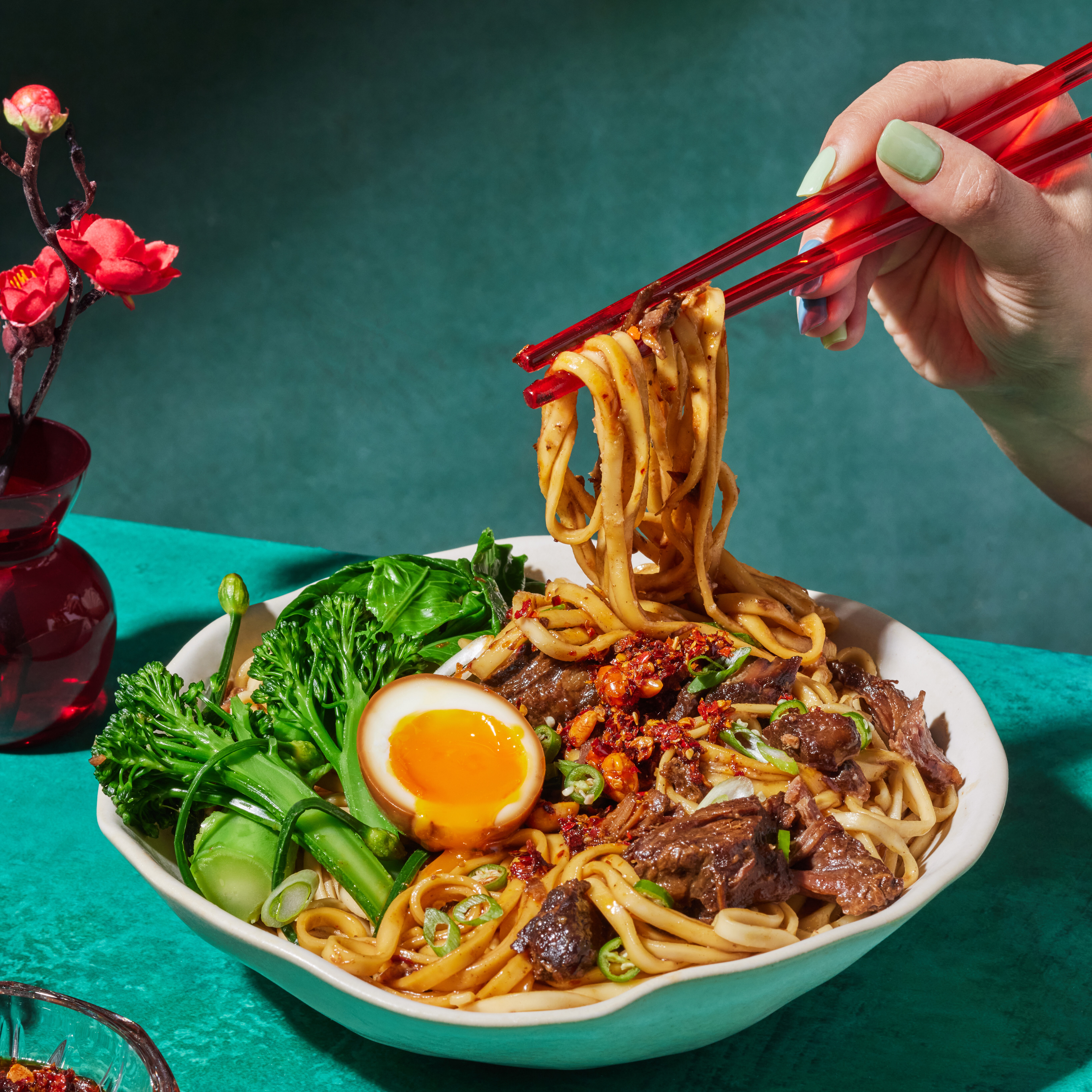 These New Chinese Braised Beef Noodles Are So Authentic, You Won’t Believe It Only Took a Few Minutes to Make!
