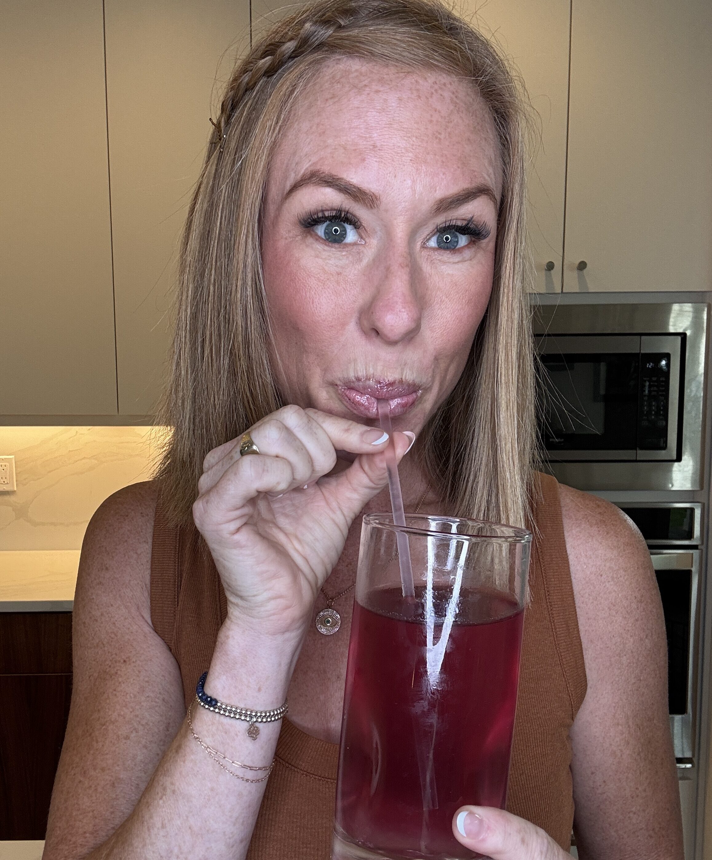 5 Reasons Hydrant’s Hydration Powder Actually Lives Up to the Hype