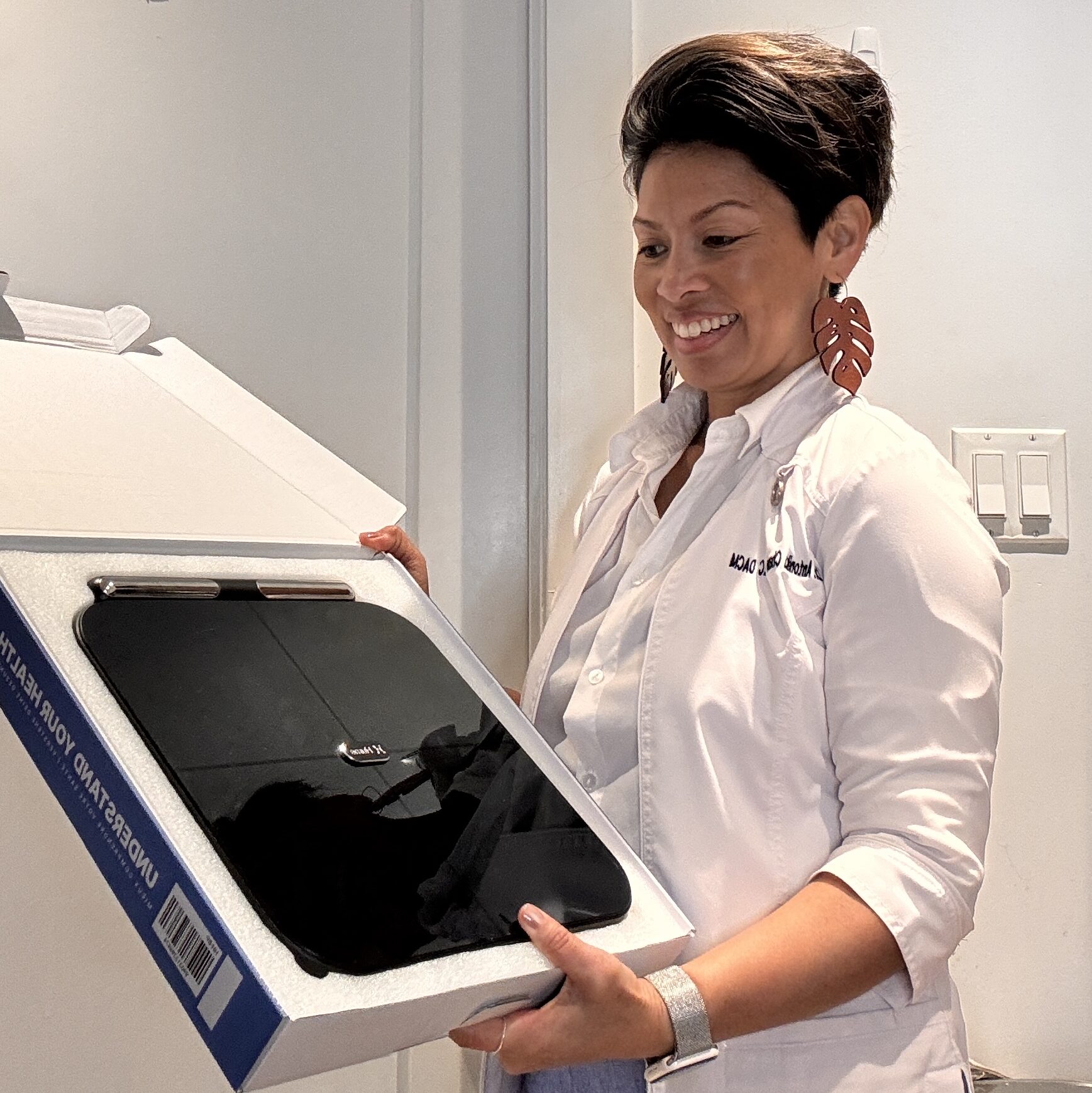 As a Doctor, Here’s the One Wellness Tool I Recommend to Every Client (and Use Myself)