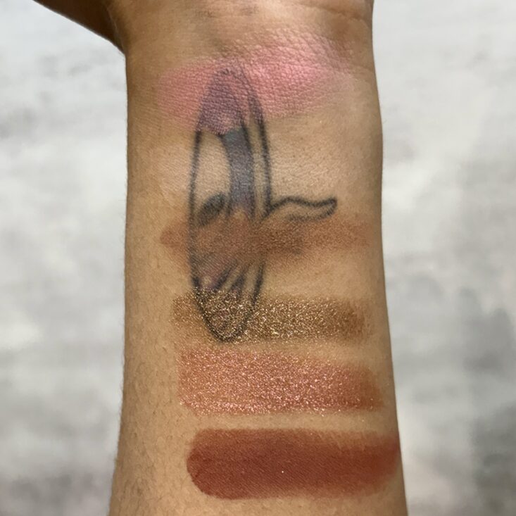 Swatch of Chica Beauty Multi Eyeshadow and Blush Palette for Ipsy Glam Bag October 2025