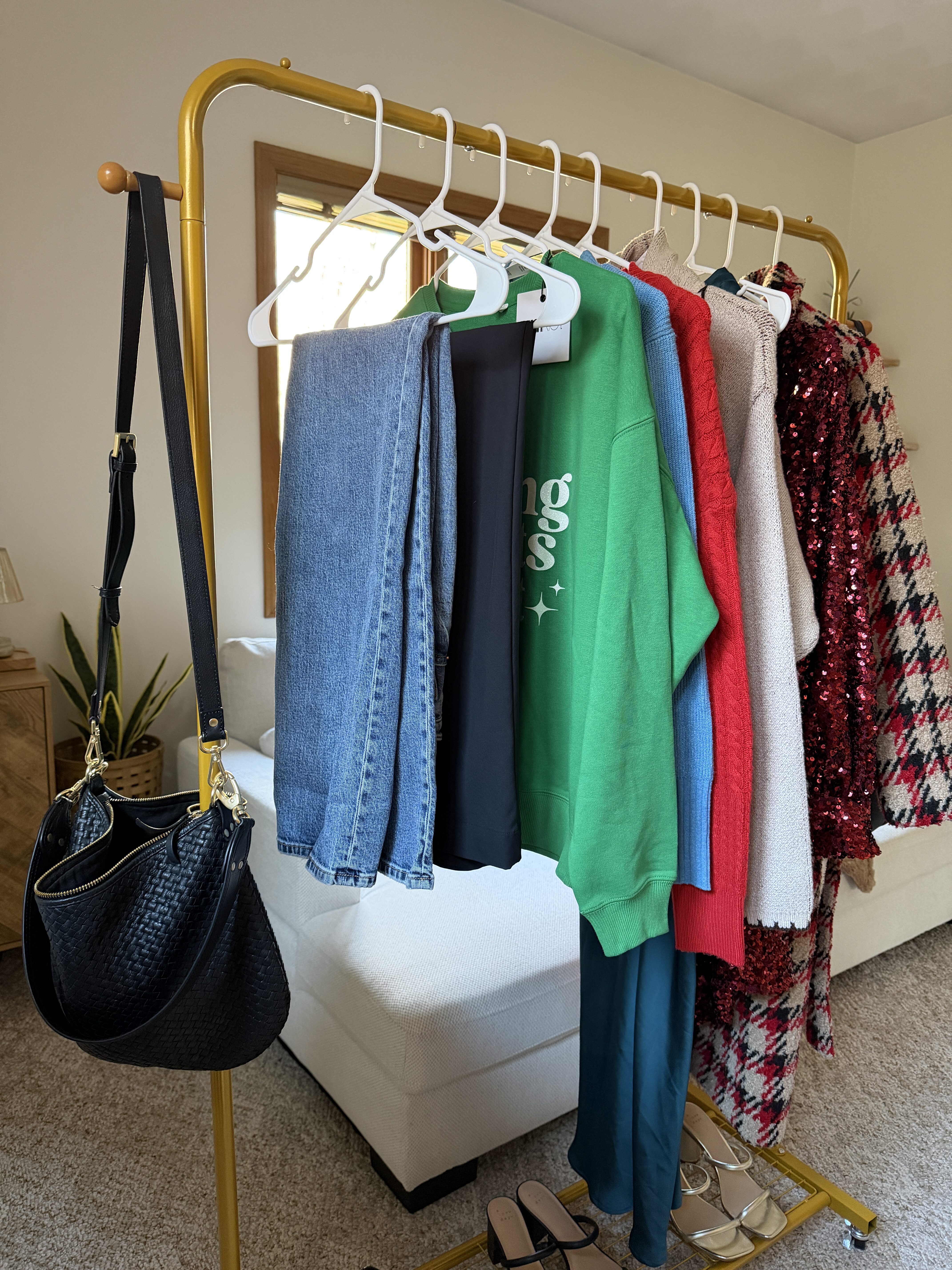 5 Reasons Armoire Is the Only Holiday Wardrobe Hack You Need This Year