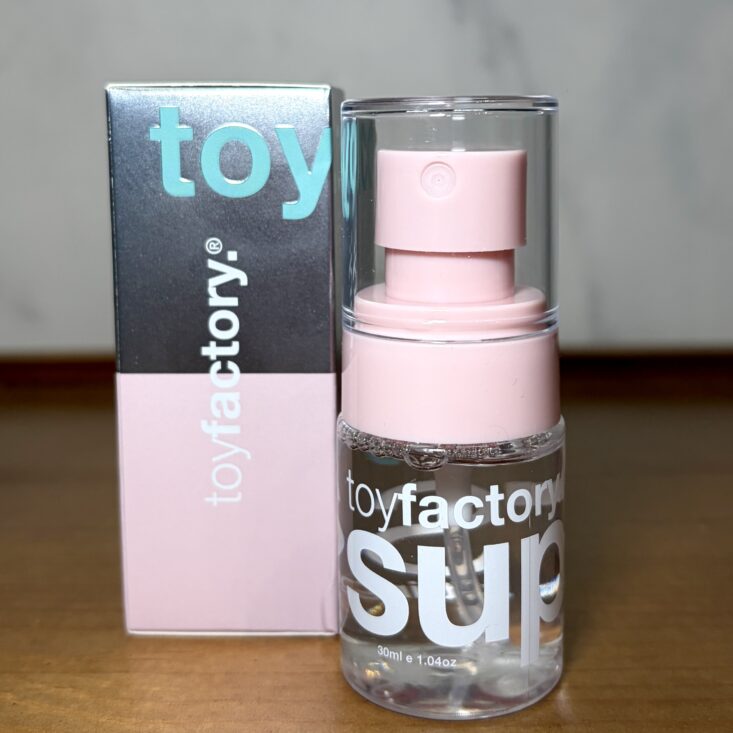 Front of Toyfactory Setting Spray for IPSY Original December 2025
