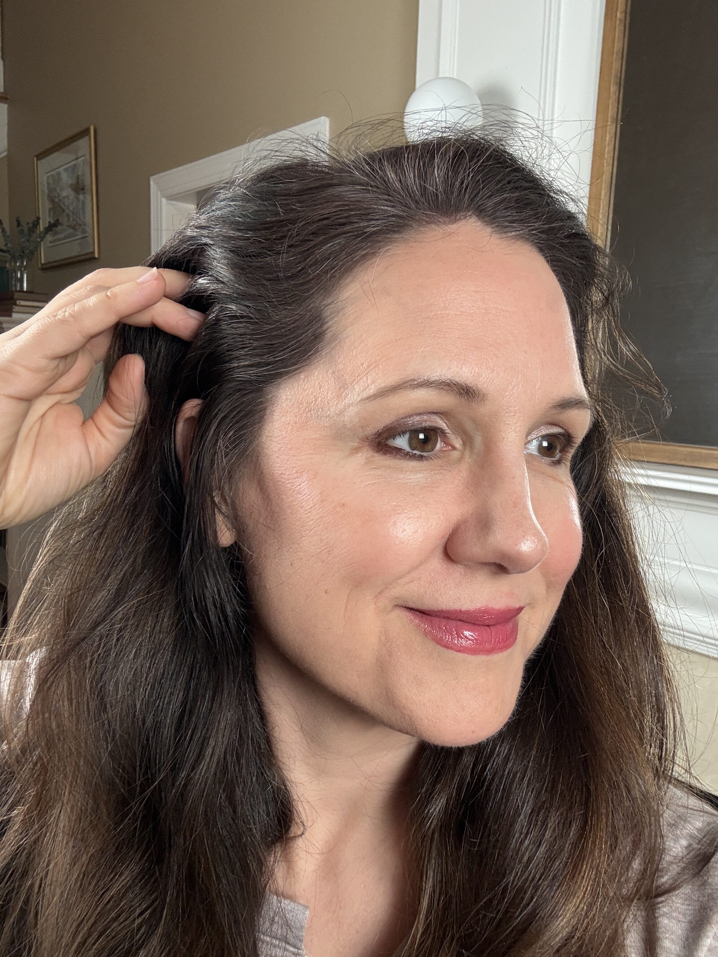 The 10-Second Root Fix That Buys Me an Extra Week Between Salon Appointments