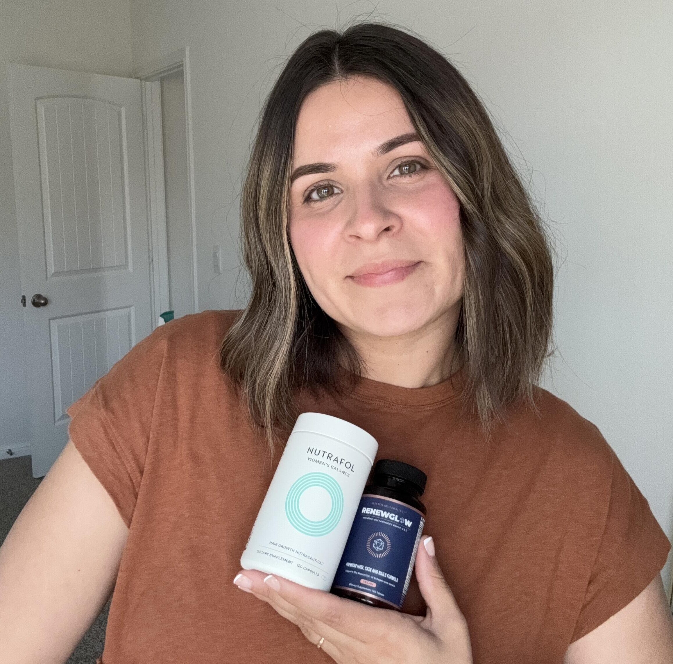 The Best Hair Vitamins I Actually Recommend For Thinning Hair (Because I’ve Been There, Mama)