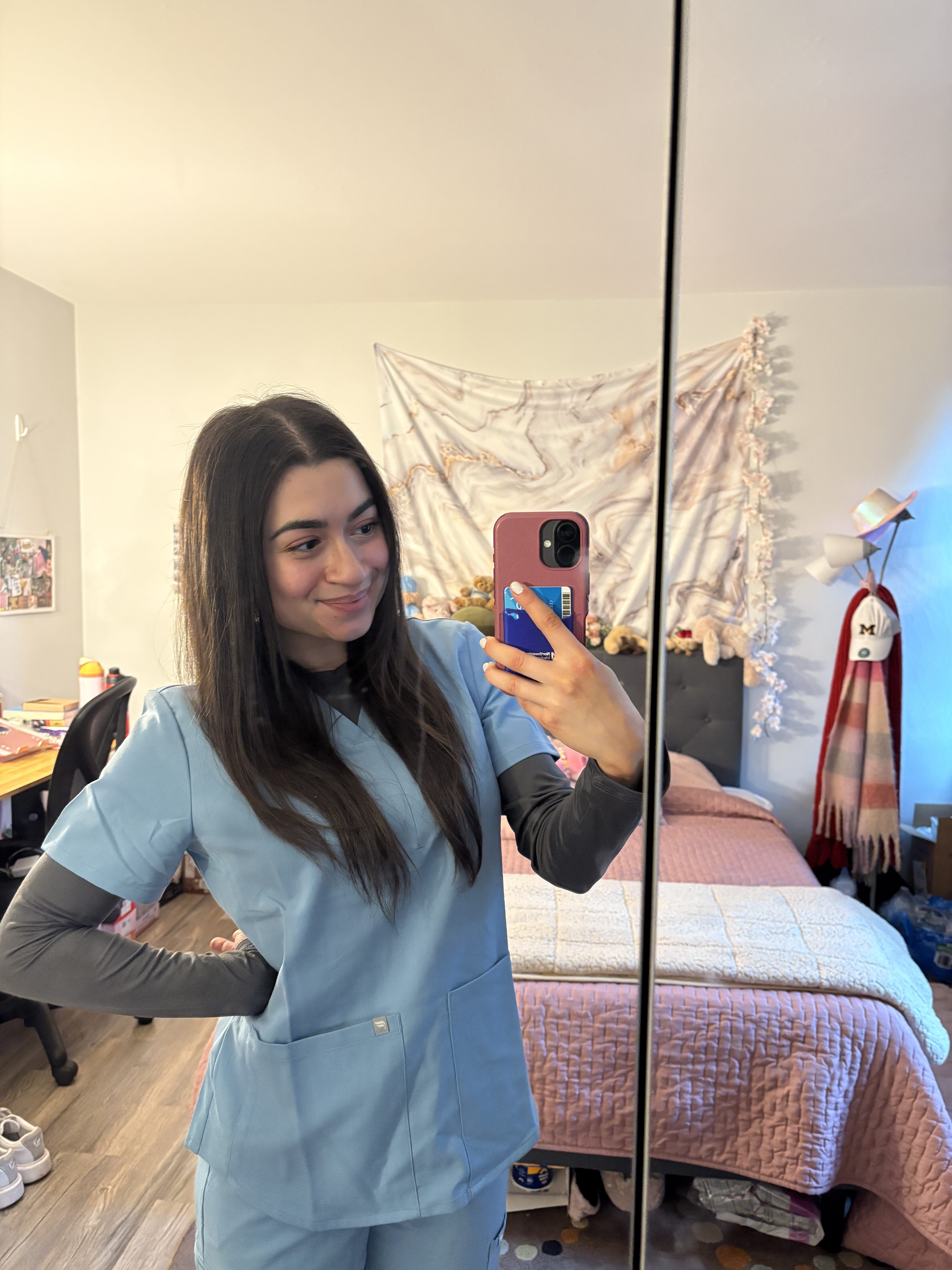5 Reasons Fabletics Scrubs Just Make Sense for Budget-Conscious Med Students (From a First-Year Who’s Living in Them) By Cecile Schreidah