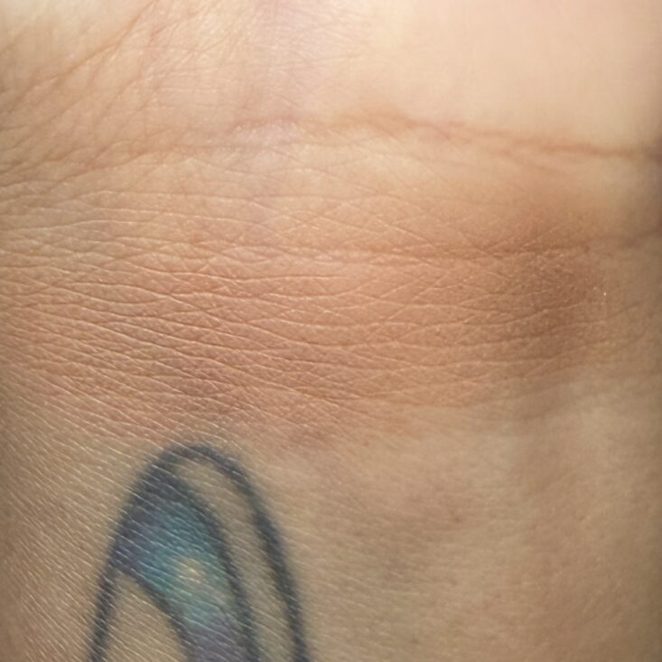 Swatch of Benefit Cosmetics Hoola Bronzer for Ipsy Glam Bag March 2026