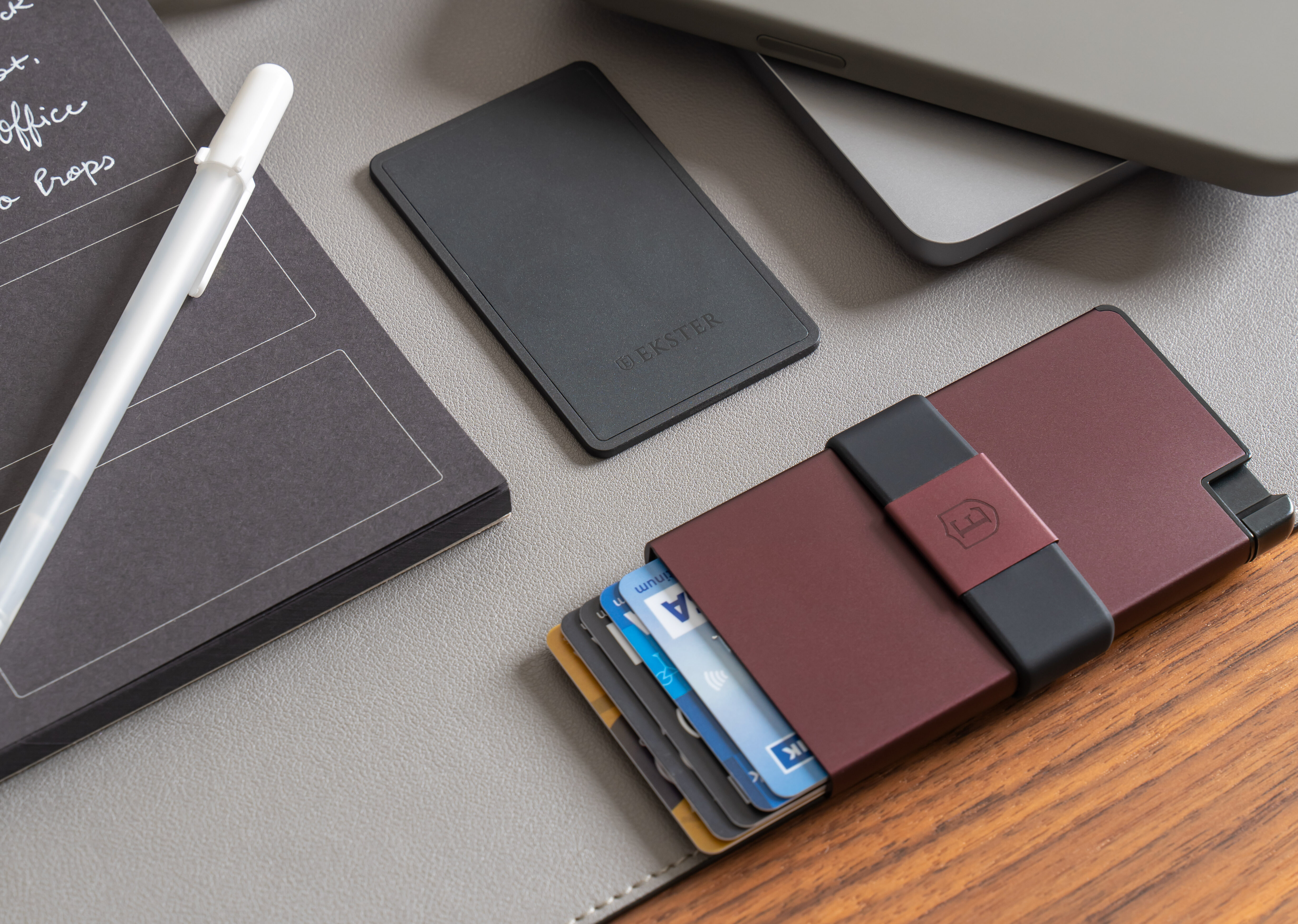 Father’s Day Gifts Dads Will Actually Use: Save Up to 53% on Ekster Wallets & Travel Gear 