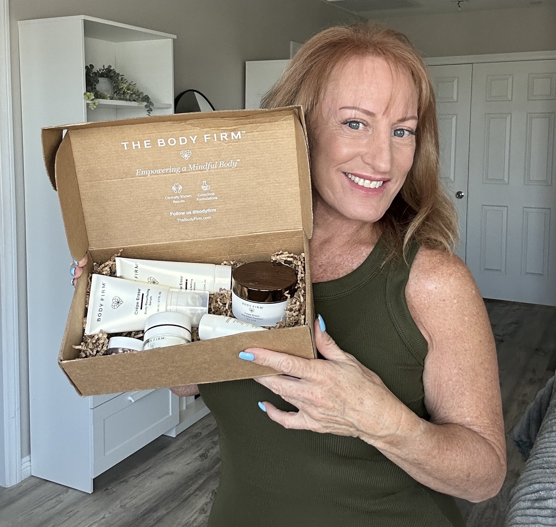 Crépe Erase vs. Cosmetic Procedures: What I’d Choose for Crepey Skin at 61